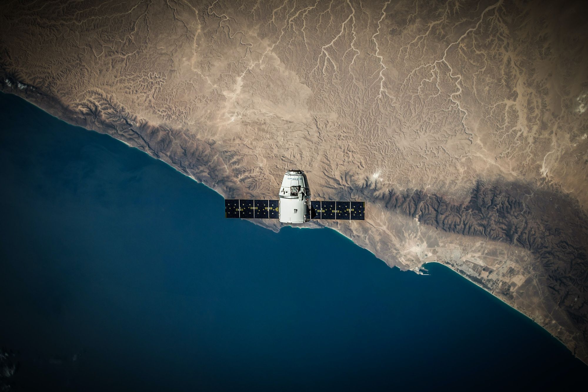The names of the students who named the nanosatellite Platero will travel into space