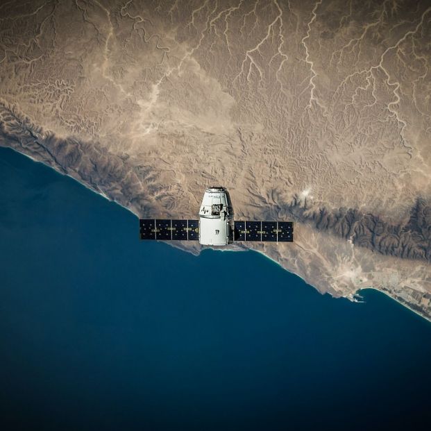 The names of Andalusian children will travel into space with the nanosatellite 'Platero'.